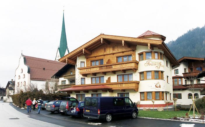 Apart Franz Josef Stumm Buitenkant foto